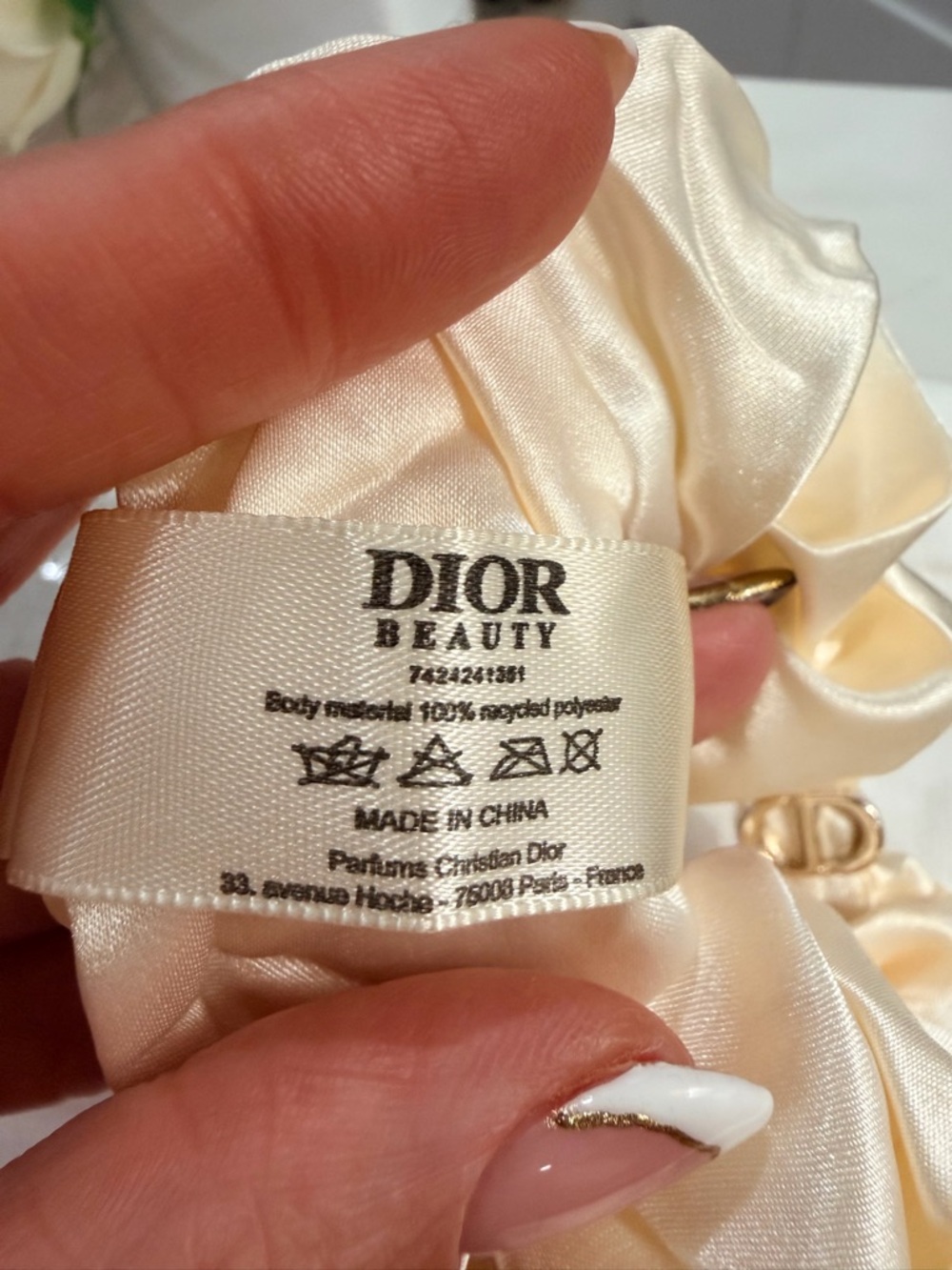 Dior Beaute Ivory Satin Scrunchie with Gold CD Charm in a Dior Dust Bag❣️✨ - Picture 6 of 7